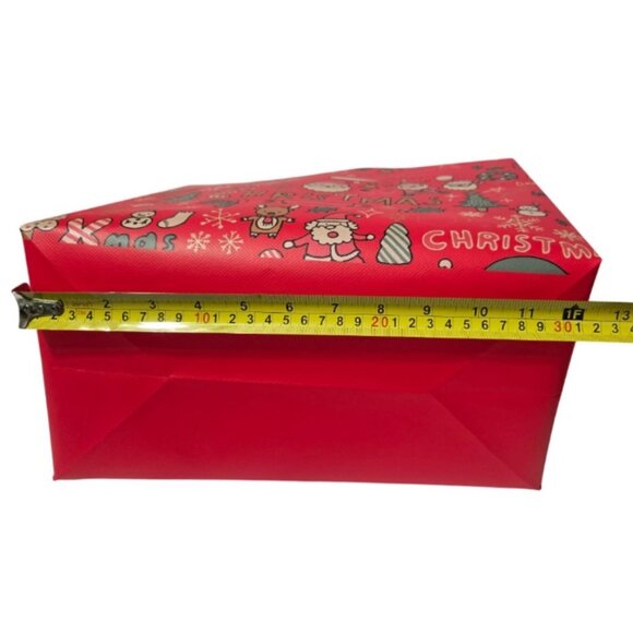 3 Pc. Christmas-Themed Large Gift Bag 1 Pair Socks Plastic Tumbler Gift Set NEW - Picture 13 of 16